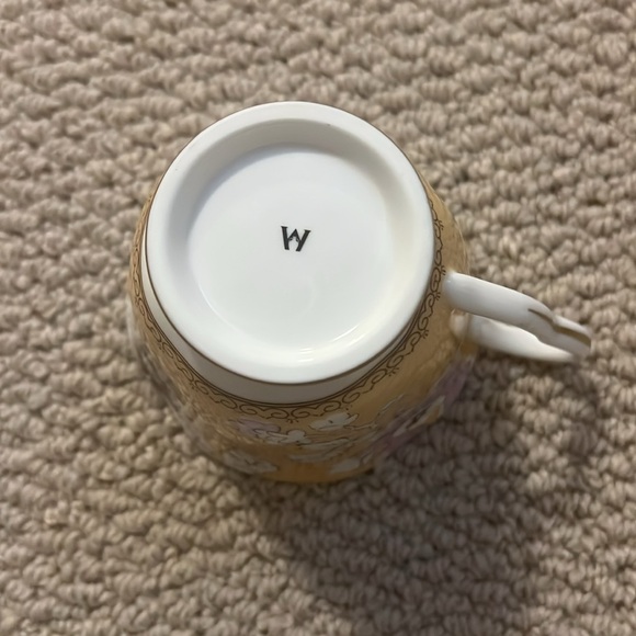 Wedgwood Butterfly bloom yellow teacup - Picture 5 of 6